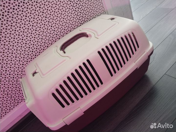 Переноска для животных пластиковая