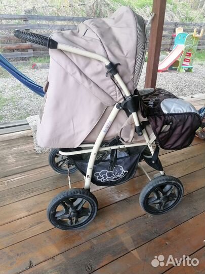 Отдам коляску с сумкой переноской