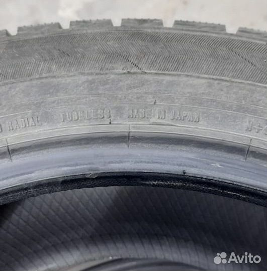 Dunlop SP Winter Maxx WM01 215/55 R17