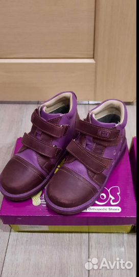 Продам детские ботинки