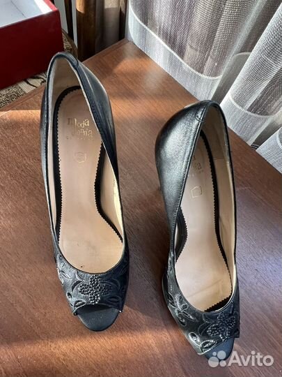 Туфли женские из натуральной кожи 37 размер