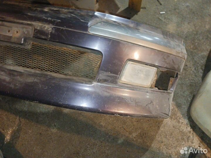 Бампер передний Mitsubishi Space Wagon 1998-2004