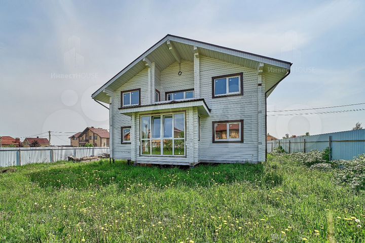 Дом 175 м² на участке 8 сот.