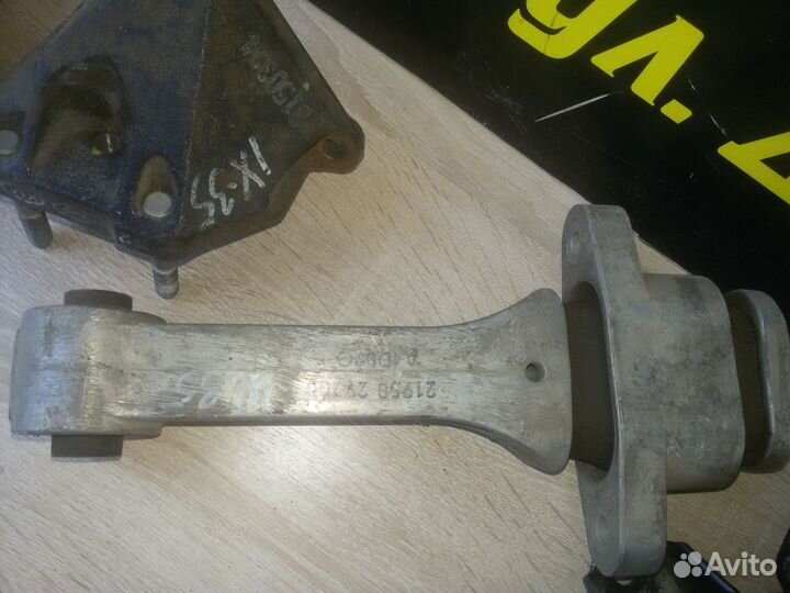 Подушки двигателя Hyundai IX 35