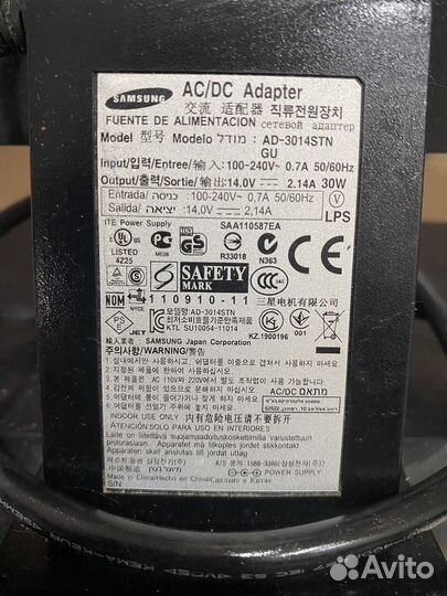 Монитор Samsung