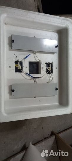 Инкубатор для яиц автоматический