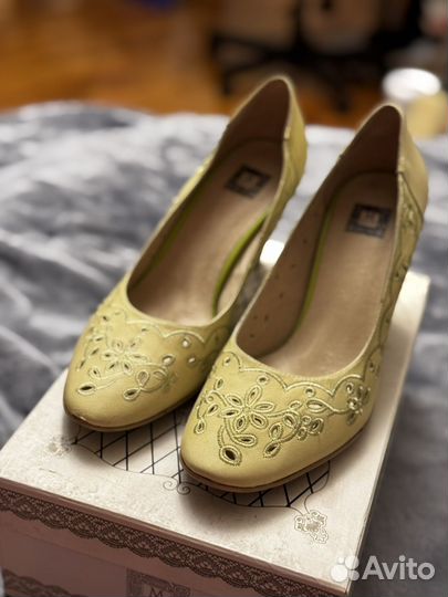 Туфли салатового цвета размер 37