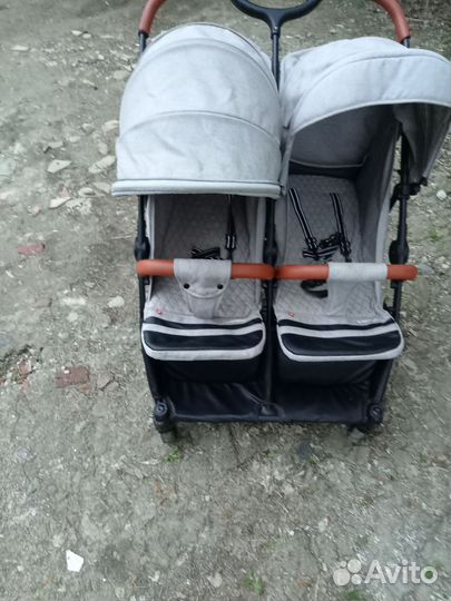 Коляска для двойни