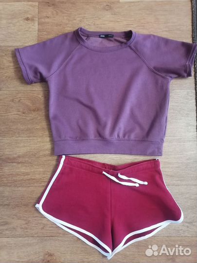 Спортивные вещи женские