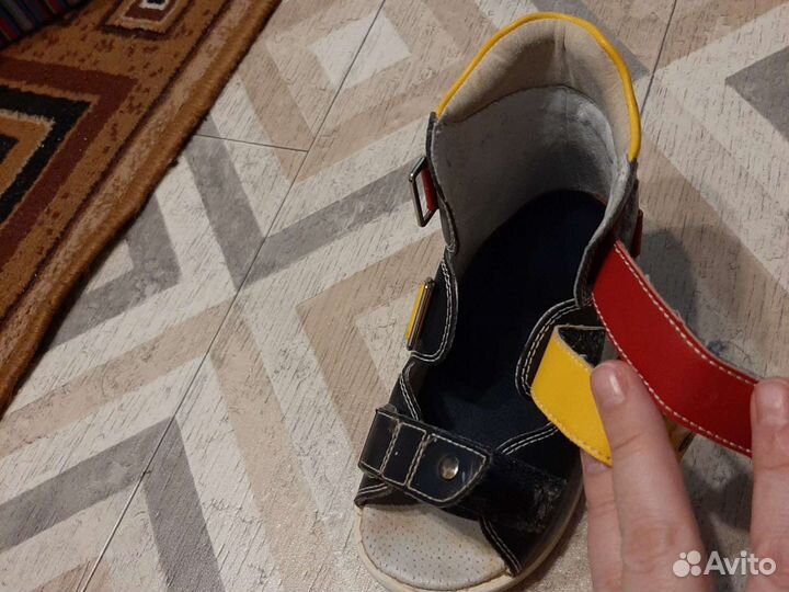 Ортопедические стельки 26 разм и сандали