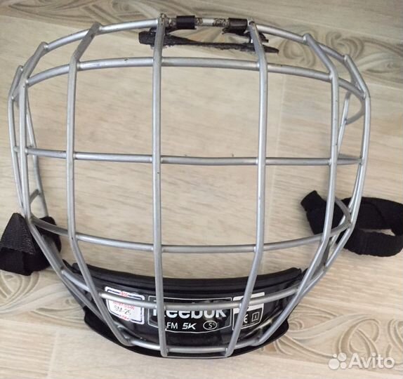 Хоккейный шлем.маска(решетка)