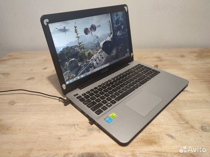 Игровой ноутбук Asus intel core i3/2видеокарты/ssd