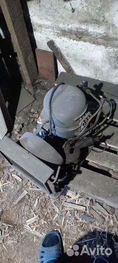 Компрессор холодильника промышленный шх0. 9