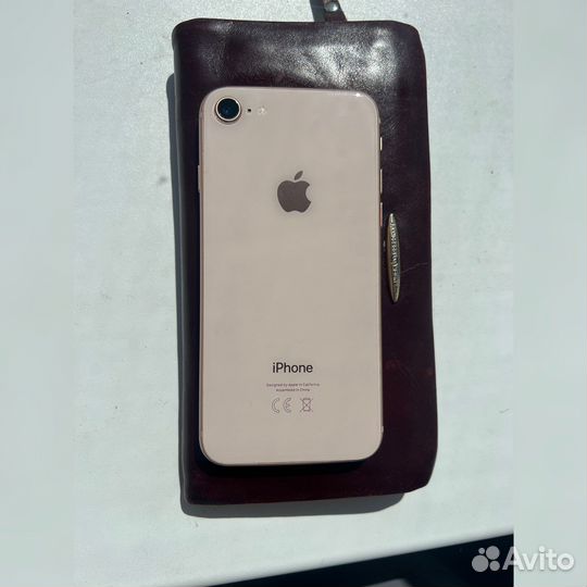 iPhone 8, 64 ГБ