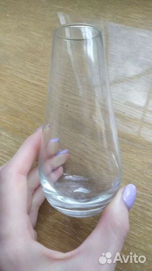 Цветы искусственные и вазочки