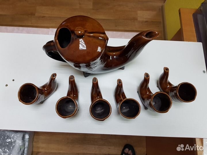 Кувшин с рюмками Шатра Хан Крум СССР