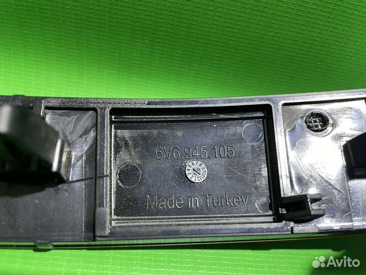 Отражатель левый Skoda Fabia 3 2015+