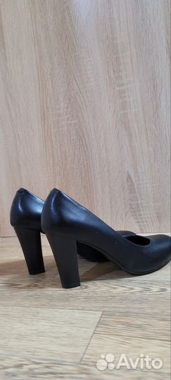 Туфли женские 38 размер черные
