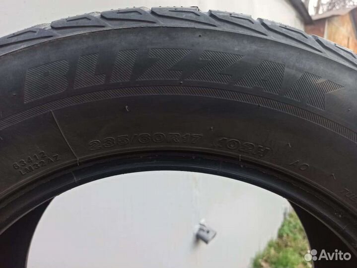 Bridgestone Blizzak Ice 235/60 R17