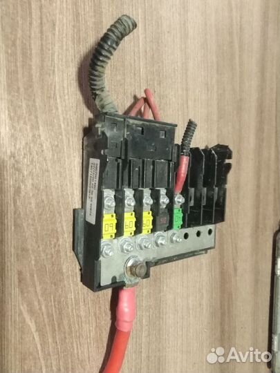 Блок предохранителей Форд Фьюжн