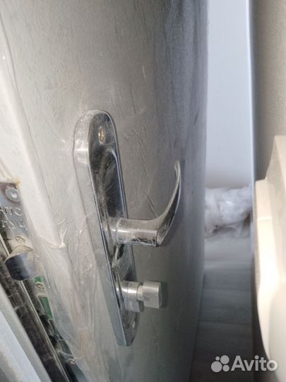 Дверь металичесеая входная 205*95