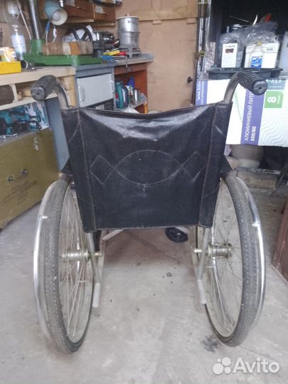 Инвалидная коляска