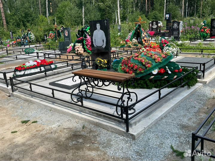 Памятники гранитные. Установка, благоустройство