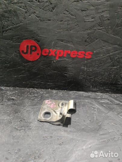 Петля двери правая Bmw 6 E63 N52B30 2006