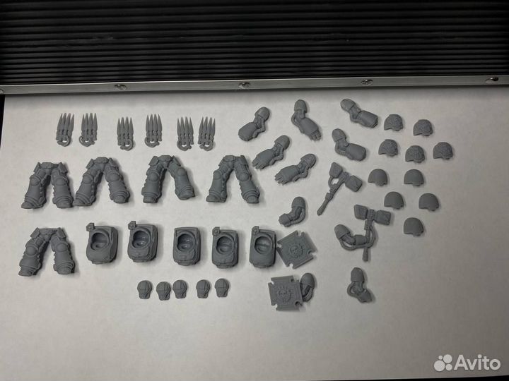 Warhammer 40000 миниатюры Assault Terminators