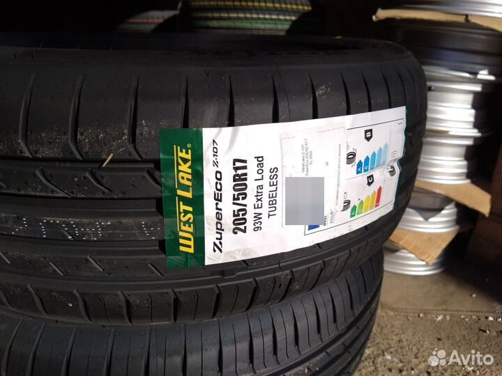 Westlake Zuper Eco Z-107 205/50 R17 93W