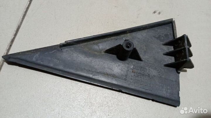 Накладка двери задняя правая Volvo V40 1