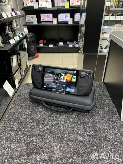 Консоль Valve Steam Deck 64GB