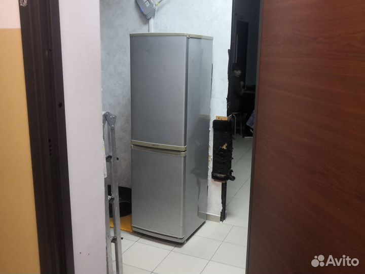 Холодильник бу samsung