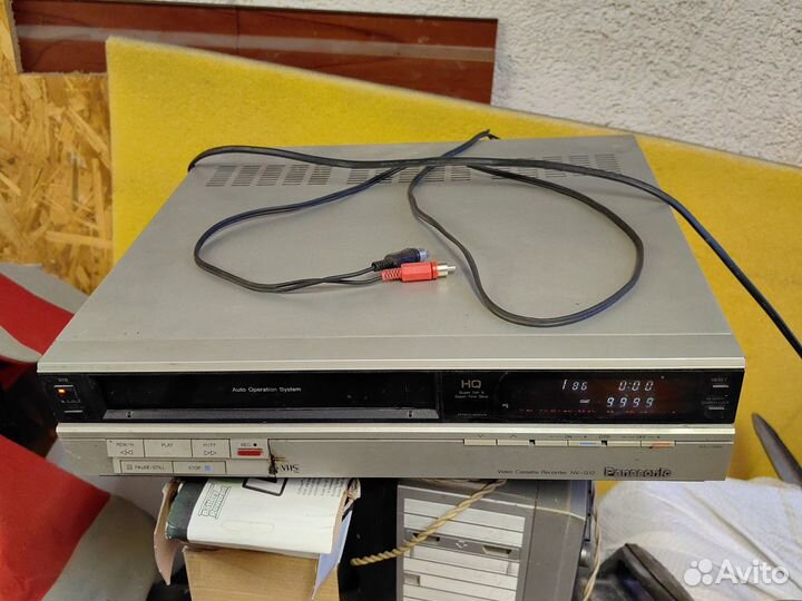 Видеомагнитофон panasonic ретро