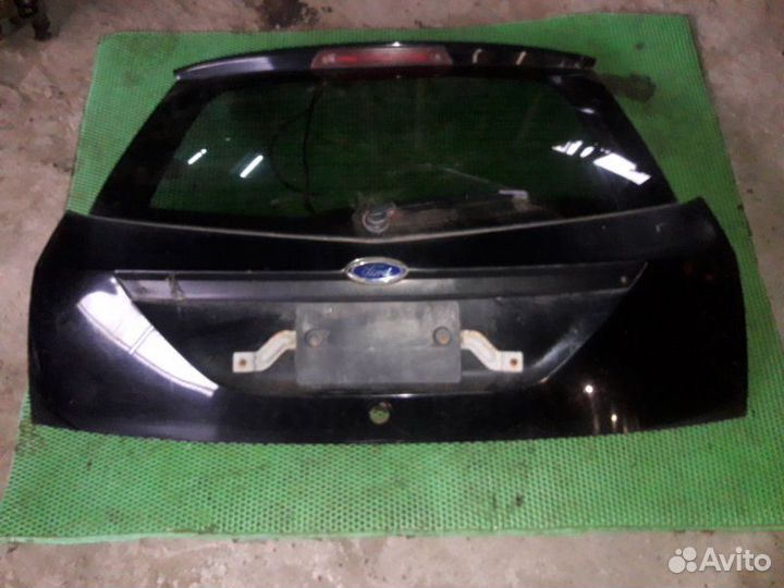 Крышка багажника Ford Focus 1 2001