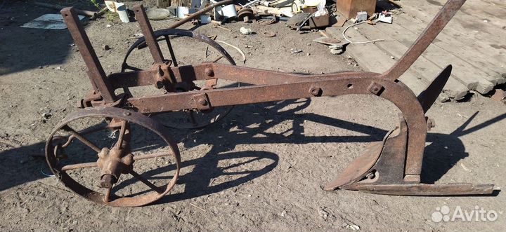 Конный плуг