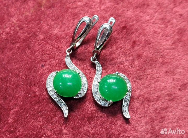 Крупные серьги Зеленый и прозрачные камни / 48 мм