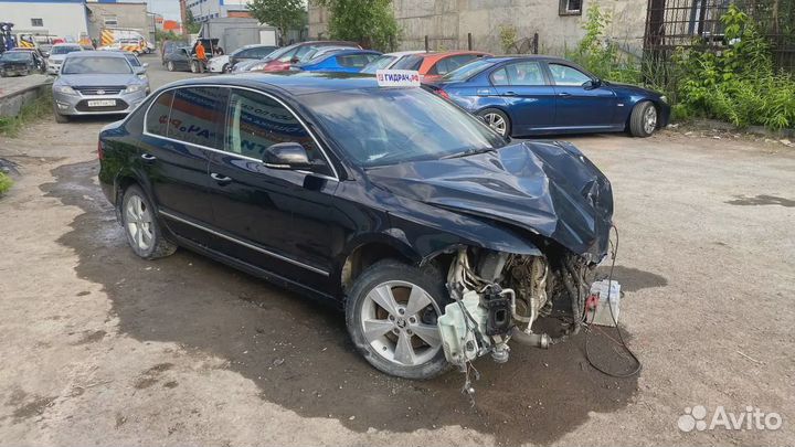 Амортизатор задний левый Skoda Superb (3T) 1K05130