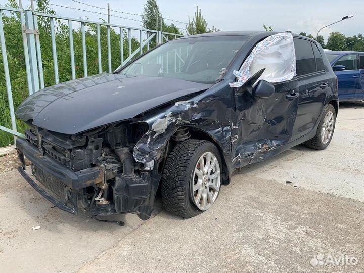 Volkswagen Golf 1.6 МТ, 2012, битый, 250 000 км