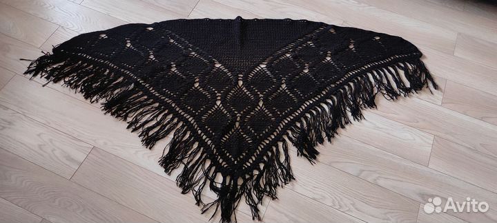 Платок шаль вязанная