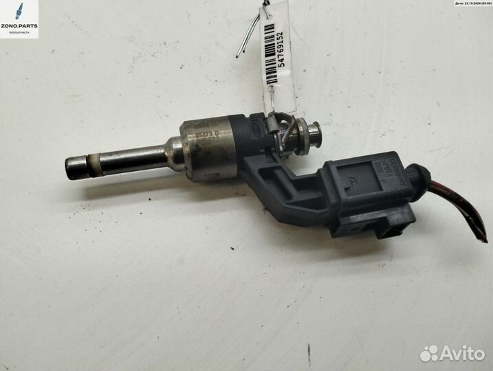Форсунка топливная 03C906036F на Volkswagen Golf-5