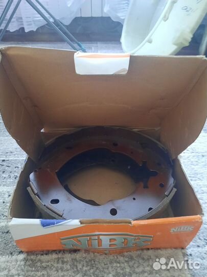 Пыльник стойки амортизатора Mitsubishi L-200