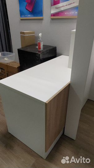 Стойка ресепшн пвз Озон Ozon