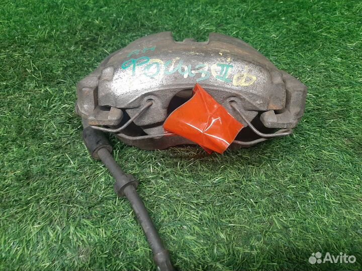 Суппорт передний правый на Ford Focus 2