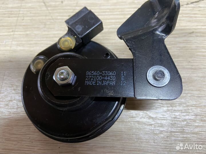 Звуковой сигнал (гудок) Toyota Camry