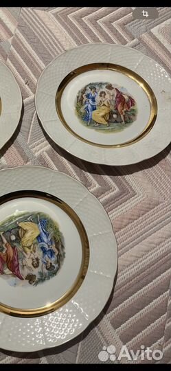 2 тарелки от сервиза 