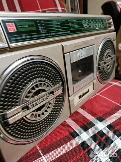 Кассетный магнитофон