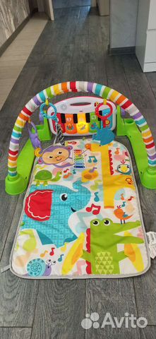 Развивающий коврик fisher price с пианино