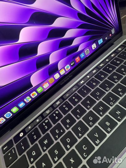 Apple macbook pro 13 2020