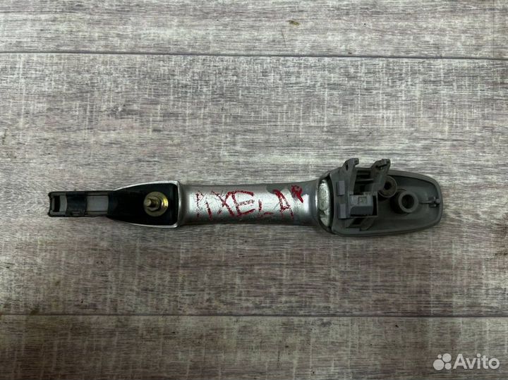 Ручка двери наружная Mazda Axela